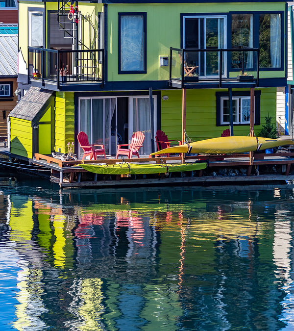 What to Consider When You Buy a Floating Home