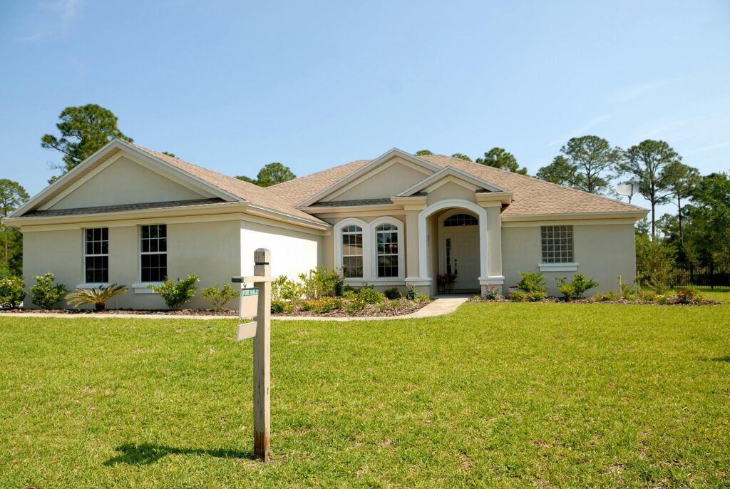 how does escrow work